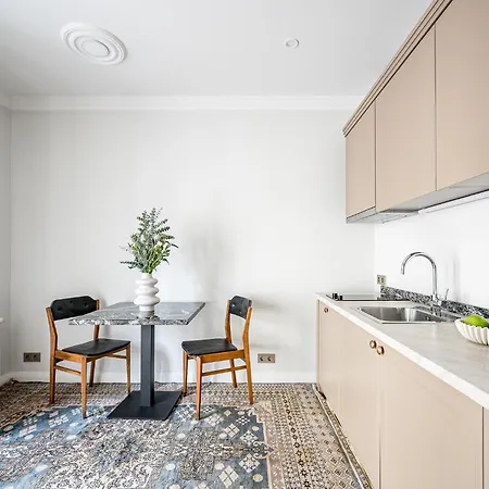 Apartment Super *